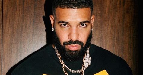 does drake write his own music does drake often collaborate with other artists?